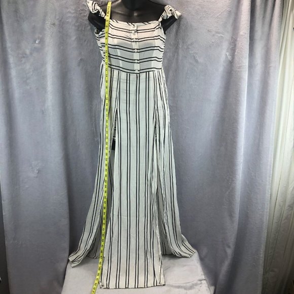 NWT Showpo Sz 6 Striped Jumpsuit Clubwear Beach Playsuit Shorts Romper Wrap - Picture 1 of 13